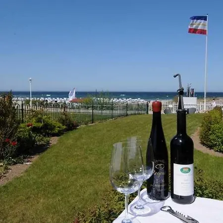 Strandresidenz_kuehlungsborn_ *